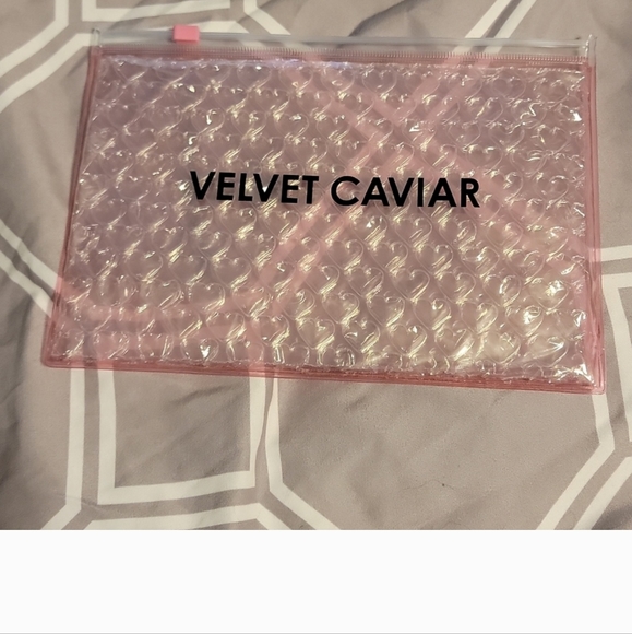 Victoria's Secret Tote & Blanket, VC pouch, & Smartphone Waterproof bag … - Picture 11 of 13